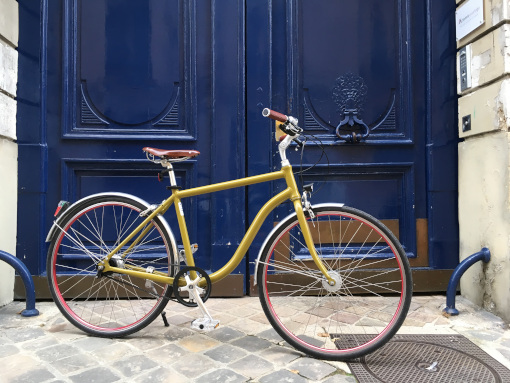 vélo élégant design français urbain tendance
